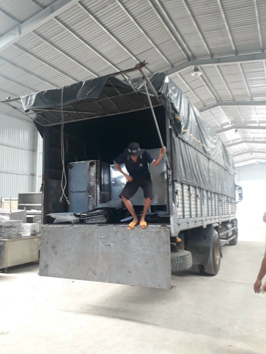 Bốc xếp vận chuyển hàng hóa TP.HCM